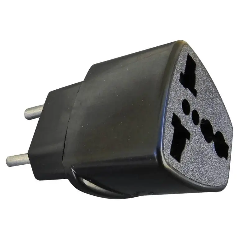 ADAPTADOR  INTERNACIONAL 20A