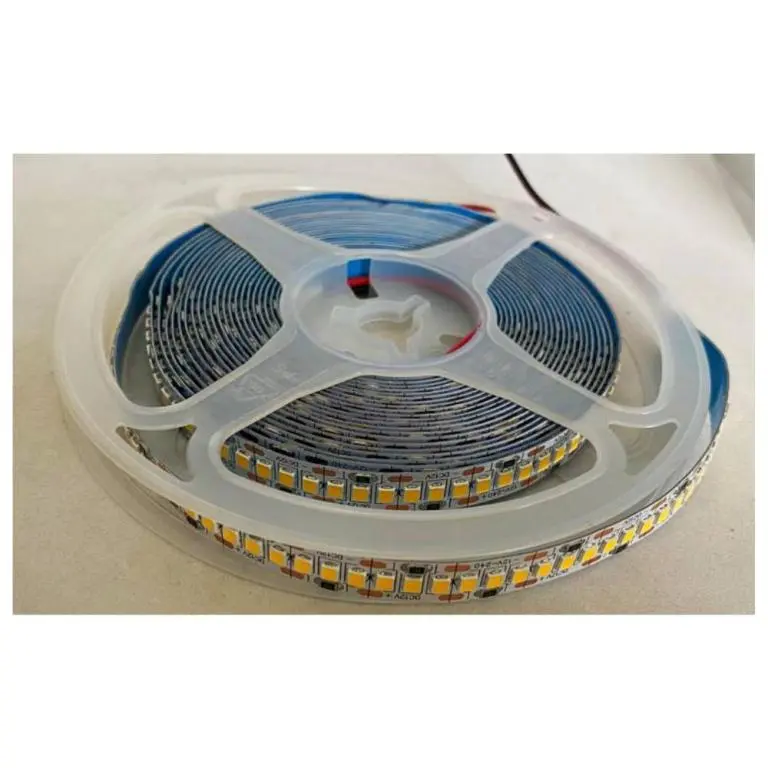 FITA 12V  240 LED 4000K 5MT
